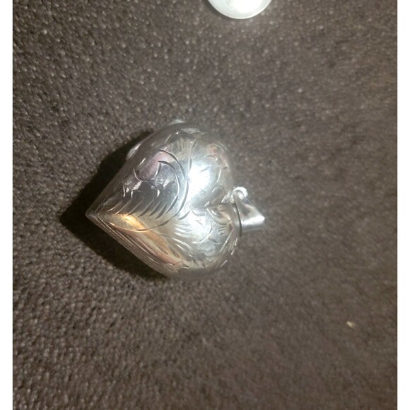 VTG Sterling Silver Puffy Heart Locket Pendant Etched handcrafted 925 locket y2k - Picture 9 of 16